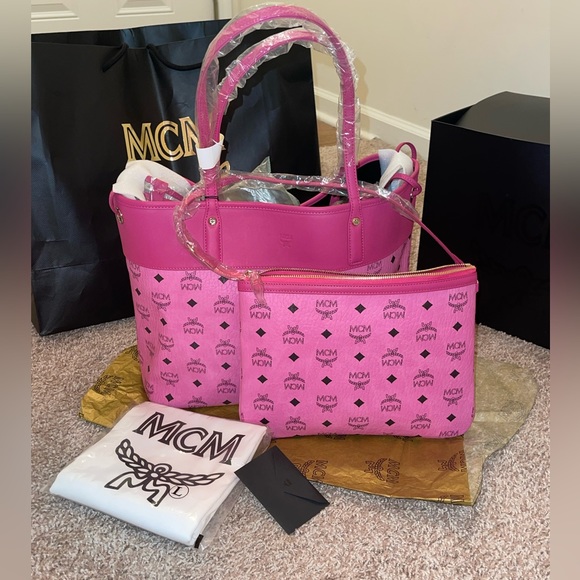 MCM Aren Shopper Medium Tote with Detachable Clutch NWT Pink and Black authentic - Picture 8 of 11